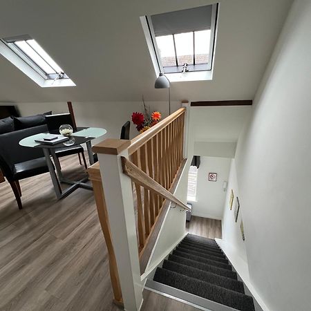 Glastonbury Secret Retreat - 1 Bd Split-Level Apt, Sleeps 3 Екстериор снимка