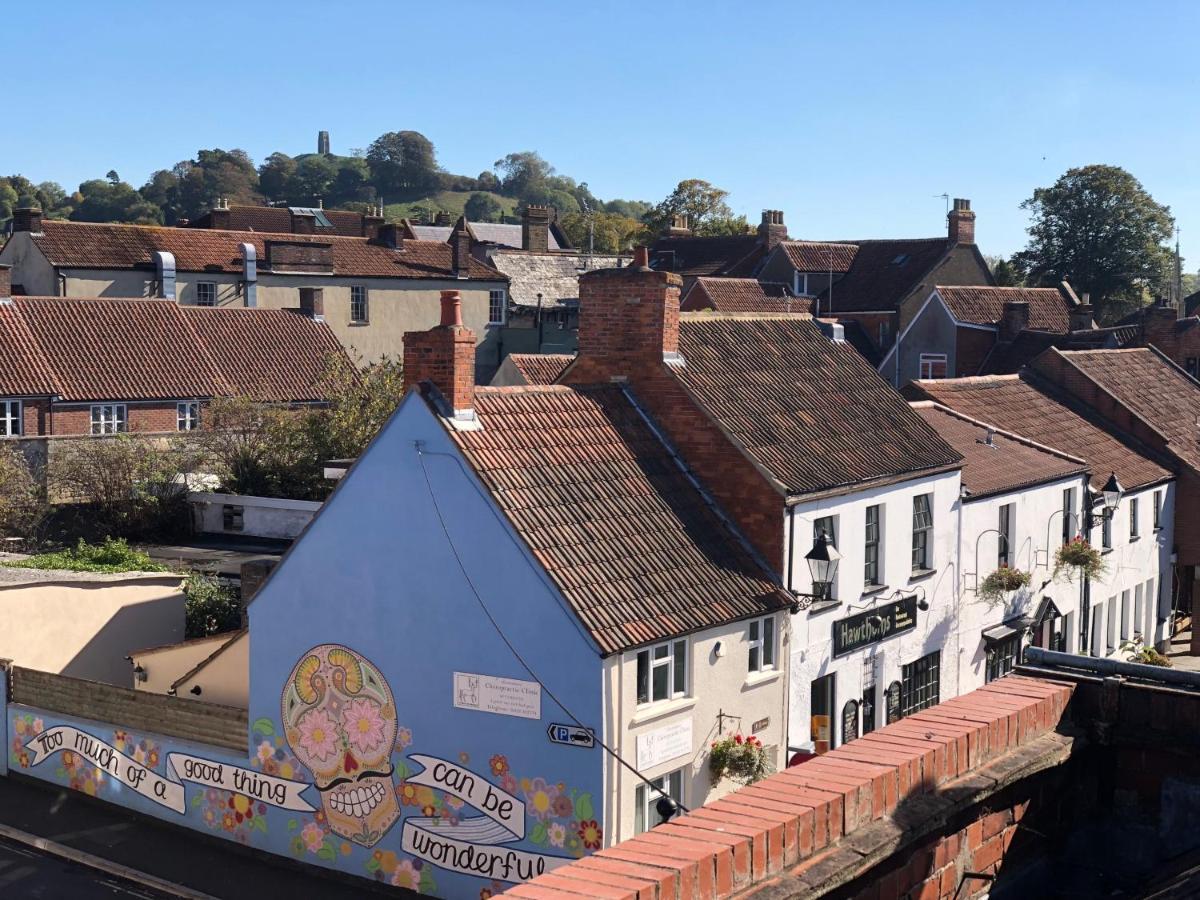 Glastonbury Secret Retreat - 1 Bd Split-Level Apt, Sleeps 3 Екстериор снимка