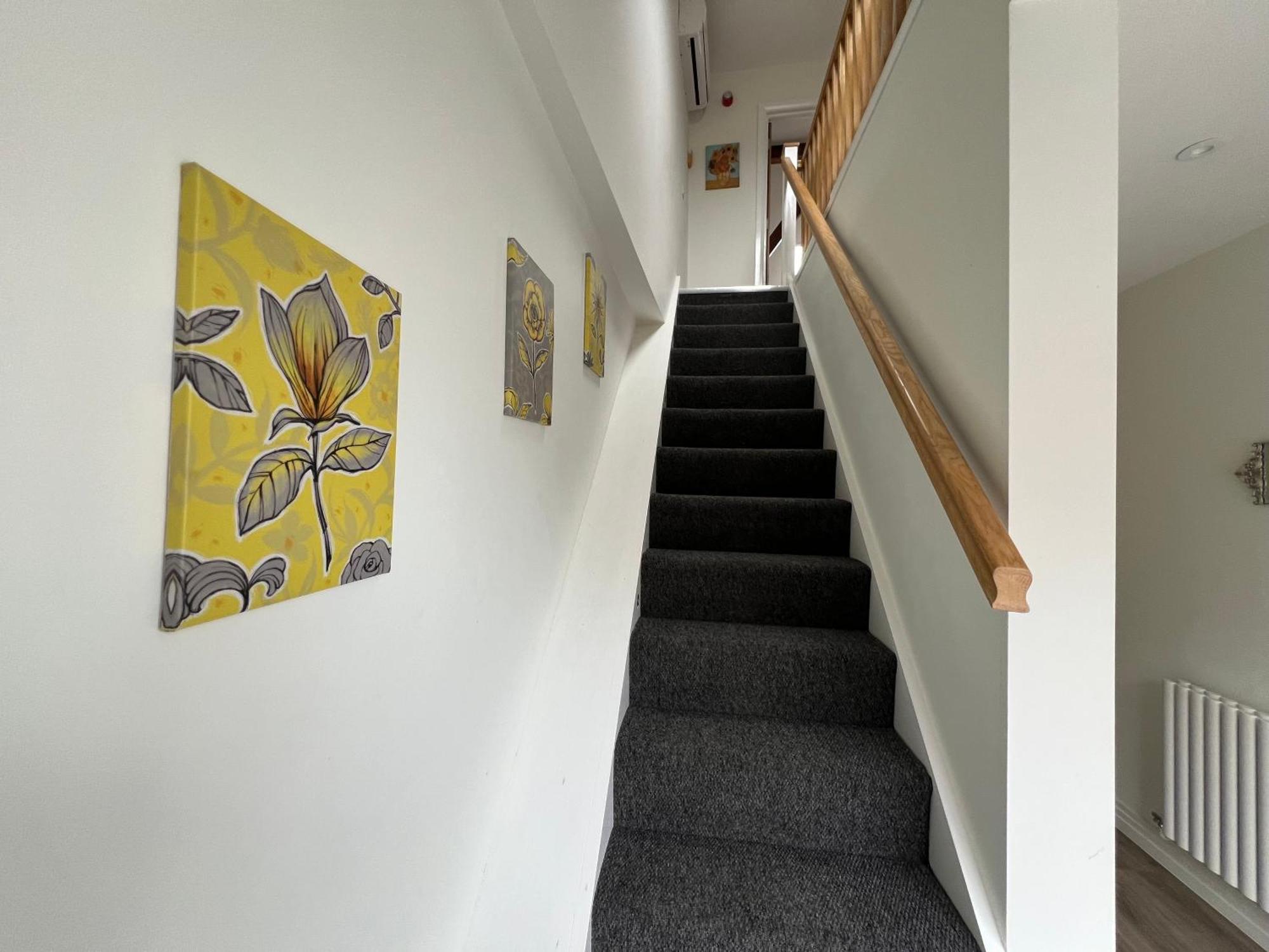 Glastonbury Secret Retreat - 1 Bd Split-Level Apt, Sleeps 3 Екстериор снимка